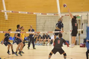 Συνεχίζει αήττητο το UNIC (φωτορεπορτάζ)