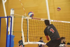 Συνεχίζει αήττητο το UNIC (φωτορεπορτάζ)
