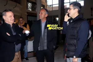 O ΔΑΣΚΑΛΟΣ στη μέση