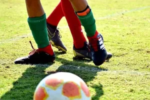 Πρωτάθλημα Νέων Β' Κατηγορίας (νίκες για τους πρωτοπόρους)