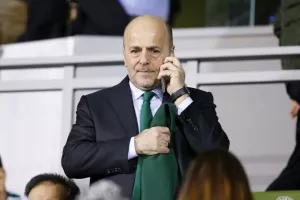 Αλαφούζος για Μικρούτσικο: «Η οικογένεια του Παναθηναϊκού αποχαιρετά ένα μεγάλο καλλιτέχνη» (Φώτο)