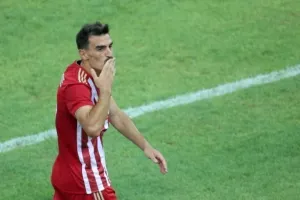 Για πρώτη φορά στον πάγκο φέτος ο Λάζαρος!