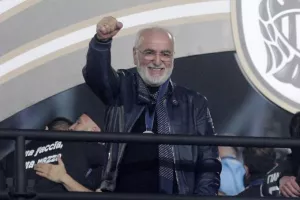 Οι ευχές του Ιβάν Σαββίδη για τα Χριστούγεννα