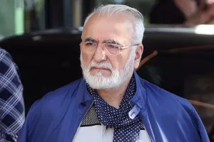 ΑΠΑΝΤΗΣΗ/"Γελοιότητες και παραμύθια του Ολυμπιακού"