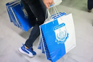 Επίσκεψη στο παιδιατρικό τμήμα του Γενικού Νοσοκομείου Λεμεσού (Φώτος)