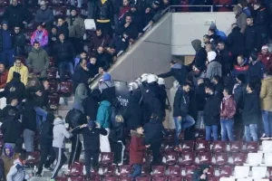 ΧΑΜΟΣ με Κούγια και οπαδούς (φώτος)
