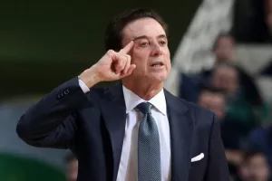 Πιτίνο: «Χαρούμενο 2020 από την ελληνική οικογένειά μου»! (φώτο)
