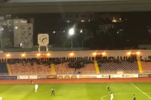 308 εισιτήρια...