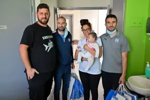 Επίσκεψη στο παιδιατρικό τμήμα του Γενικού Νοσοκομείου Λεμεσού (Φώτος)