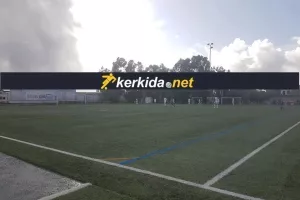 Κανονικά στο... πλαστικό!