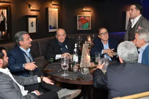 Ο Απόλλωνας για το δείπνο (φώτος)