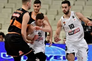 Εκτός Φριντέτ, Παπαπέτρου, στην 12άδα ο Περσίδης