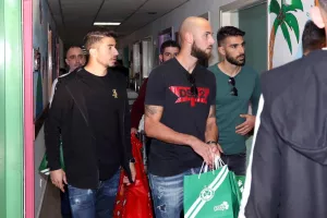 ΟΜΟΝΟΙΑ/ Χριστουγεννιάτικη επίσκεψη στο Μακάρειο Νοσοκομείο (Φώτος)