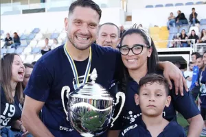 ΕΚΛΕΙΣΕ Πιντσέλι