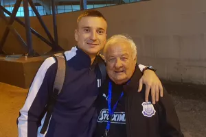 Απολλωνίστικα χαμόγελα