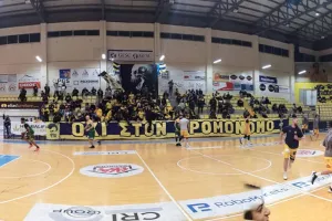 Tιμητική Παλάλα/"Σεισμός" από τους ΑΕΛίστες και... νίκη (βίντεο/φώτος)