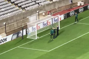 (Φώτος/βίντεο) Έλεγξαν το goal line technology