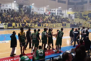 Tιμητική Παλάλα/"Σεισμός" από τους ΑΕΛίστες και... νίκη (βίντεο/φώτος)