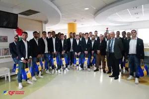 ΑΠΟΕΛ/ Επίσκεψη στο Μακάρειο Νοσοκομείο