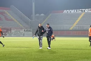 Ο Πεχλιβάνης... καθάρισε το τρίποντο! (φώτος)