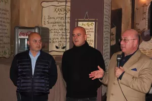 Ο Πουλλαΐδης δεξιώθηκε την ομάδα (φώτος)