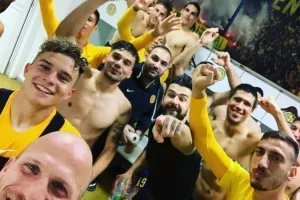 HAPPY ο Αντρέας με μήνυμα