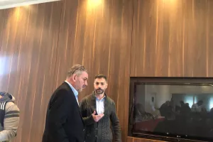 Διπλή εκπροσώπηση 