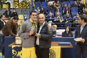 Tιμητική Παλάλα/"Σεισμός" από τους ΑΕΛίστες και... νίκη (βίντεο/φώτος)