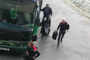 ΦΩΤΟΣ από την άφιξη της Ομόνοιας