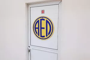 ΑΕΛ/Πάρτι στ' αποδυτήρια με Jingle Bells... στη διαπασών! 