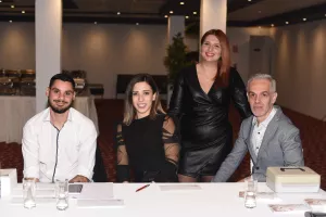ΦΩΤΟΣ από το "ερυθρόλευκο" ρεβεγιόν