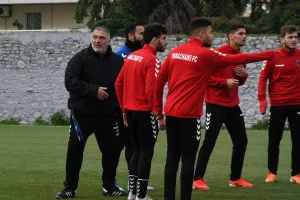 (ΦΩΤΟΣ) Έπιασε δουλειά ο Απόστολος 