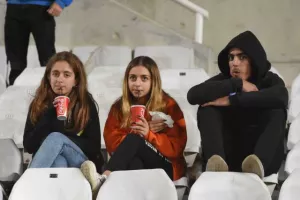 (87 ΦΩΤΟΣ) Ο κόσμος στο ΓΣΠ