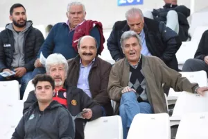 "Τρίποντο"... σ' ένα ΤΡΙΛΕΠΤΟ! (Φώτος)
