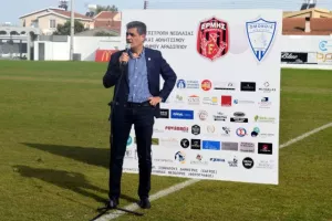 (ΦΩΤΟΣ) Το μοίρασαν οι Αραδιππιώτες παλαίμαχοι 