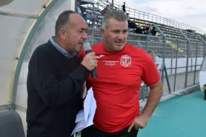 (ΦΩΤΟΣ) Το μοίρασαν οι Αραδιππιώτες παλαίμαχοι 