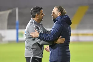 "ΚΑΘΑΡΙΣΕ" Ντολ!