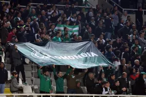 (87 ΦΩΤΟΣ) Ο κόσμος στο ΓΣΠ