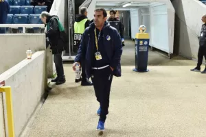 Μέτριο ΑΠΟΕΛ, κρατάει μόνο το τρίποντο (Φώτος)