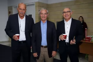 "Κορυφαίων αναμνήσεις"