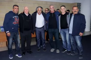 "Κορυφαίων αναμνήσεις"