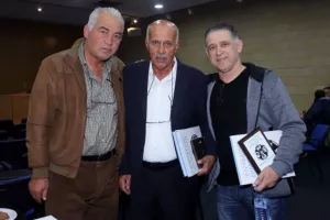 "Κορυφαίων αναμνήσεις"
