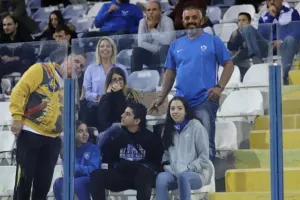 "Γαλάζιο" το ντέρμπι/ΑΚΑΘΕΚΤΗ η Ανόρθωση! (φώτος)