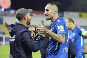 "Γαλάζιο" το ντέρμπι/ΑΚΑΘΕΚΤΗ η Ανόρθωση! (φώτος)