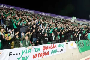 Από έναν... ΜΟΙΡΑΙΟ και από έναν ΒΑΘΜΟ (Φώτος)