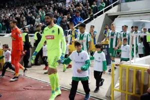 Από έναν... ΜΟΙΡΑΙΟ και από έναν ΒΑΘΜΟ (Φώτος)