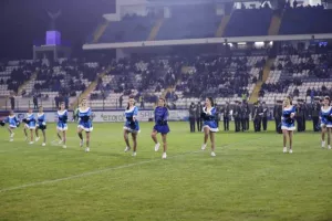 SHOW από Αιμιλία