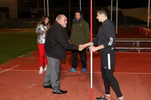 Ο Πρόεδρος του ΚΟΑ συναντήθηκε με Ελλαδίτες αθλητές στο εθνικό στάδιο στίβου