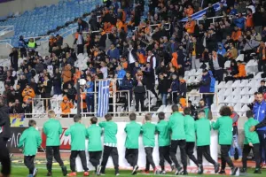 (87 ΦΩΤΟΣ) Ο κόσμος στο ΓΣΠ