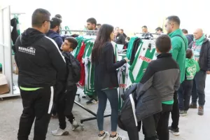 "Τρίποντο"... σ' ένα ΤΡΙΛΕΠΤΟ! (Φώτος)
